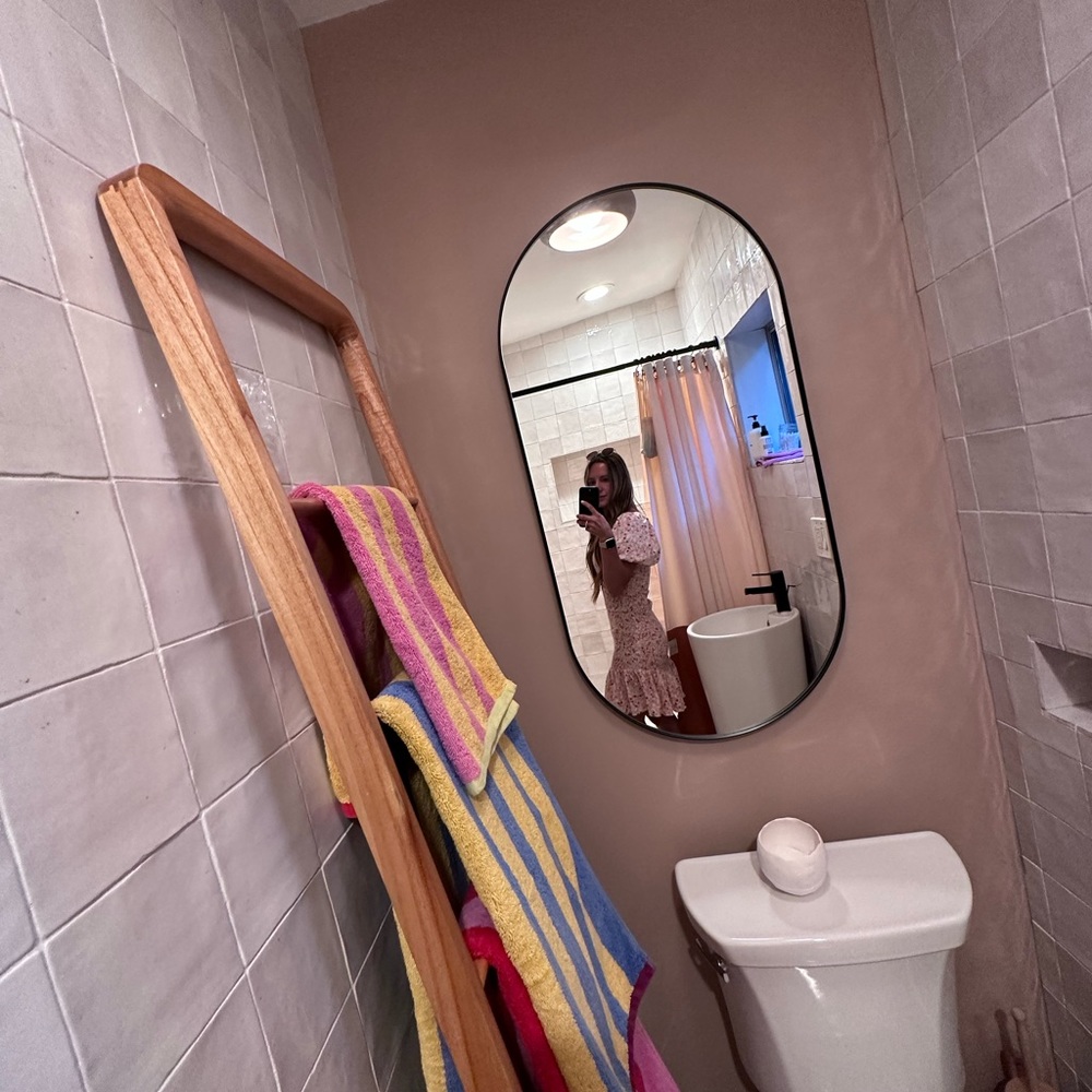 Meet your Posher, Nicole